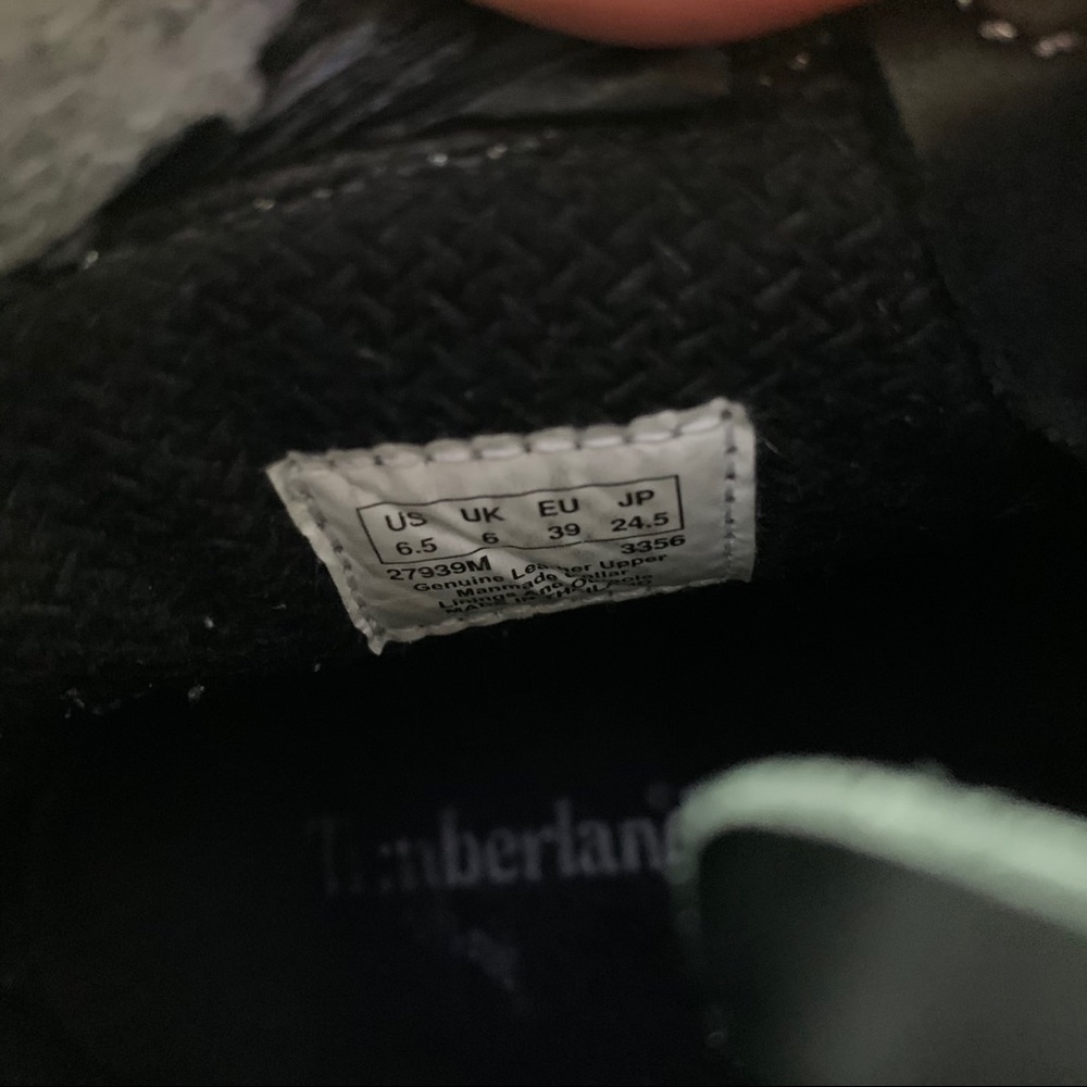 Black Timberlands - Picture 6 of 6